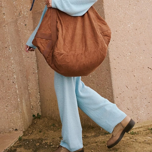 Free People NWOT Large MEGA Corduroy Tote - Picture 2 of 16